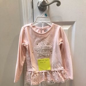 Willow & Wyatt pink and gold outfit size 3T